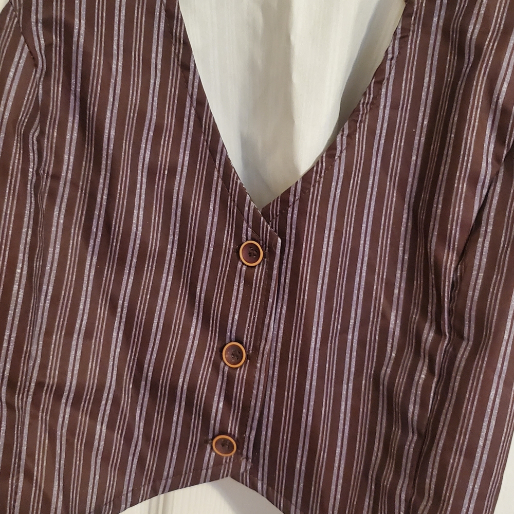 ROMWE Brown and White Sleeveless Crop Top - Picture 5 of 9